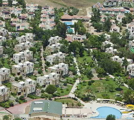 מלון Ganita Club & אלאניה