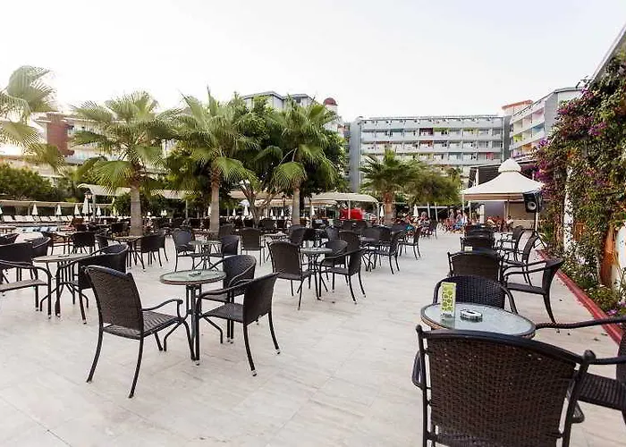 Ganita Club & Hotell