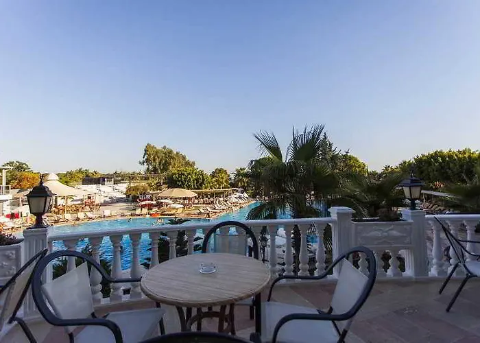 Hotel Ganita Club &