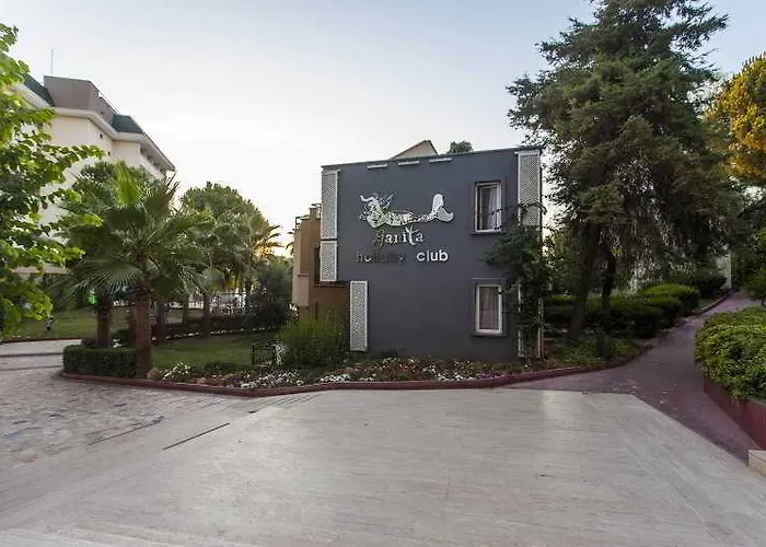Ganita Club & Hotell 5*